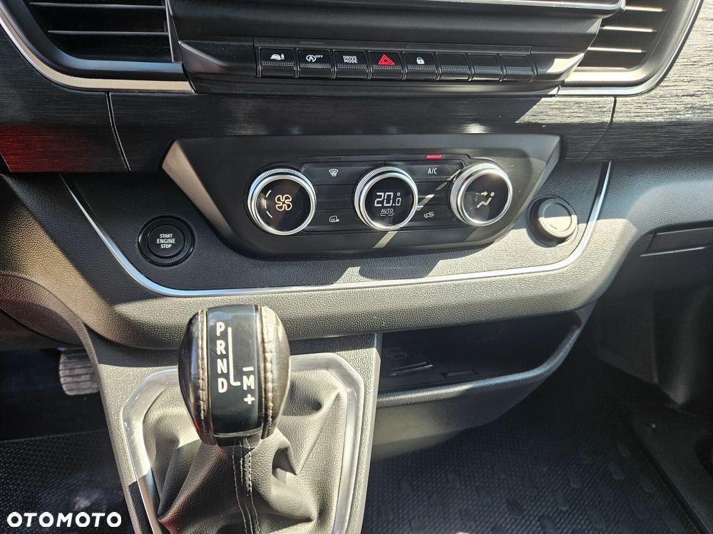 Renault Trafic - 17