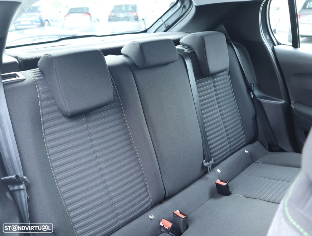 Peugeot 208 1.2 PureTech Active - 21