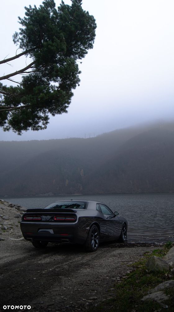 Dodge Challenger - 6