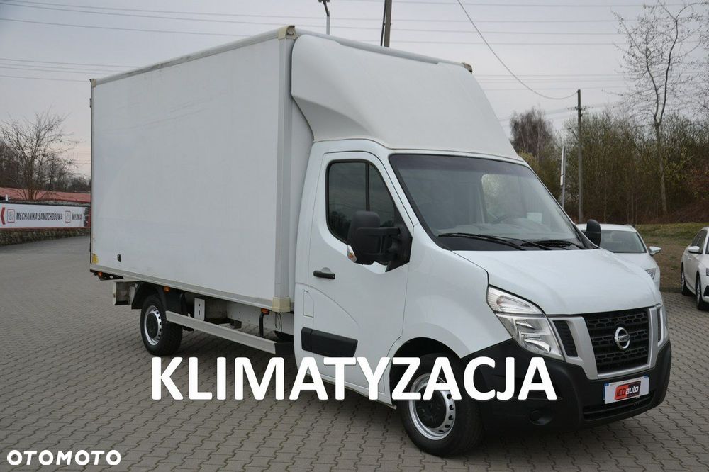 Nissan NV 400 - 1