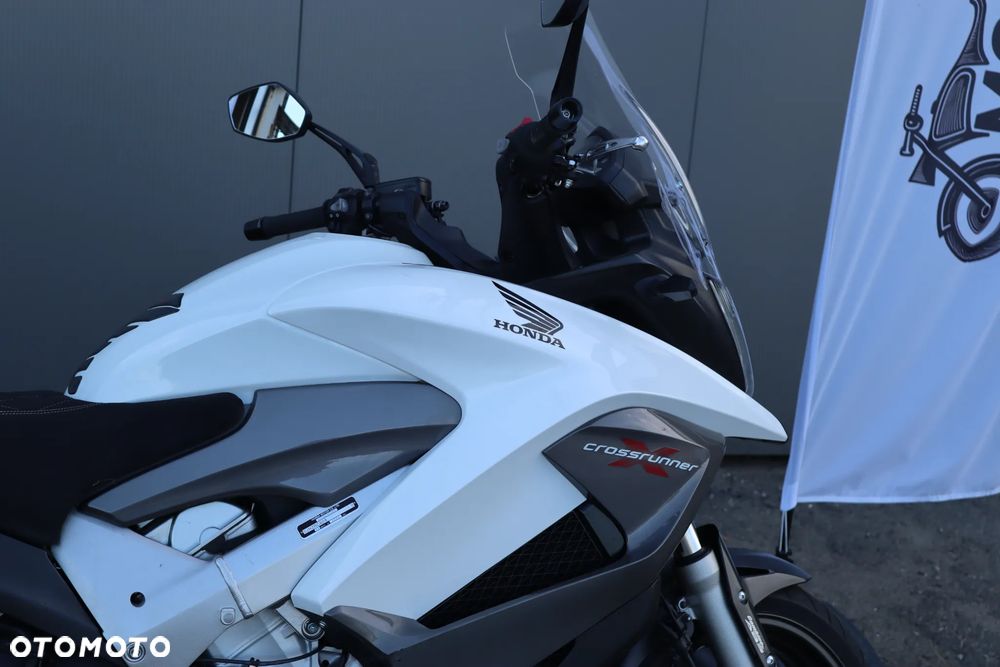 Honda VFR - 12