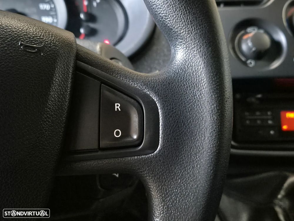 Renault Kangoo 1.5 dCi Maxi Business 3L (Longa) - 46