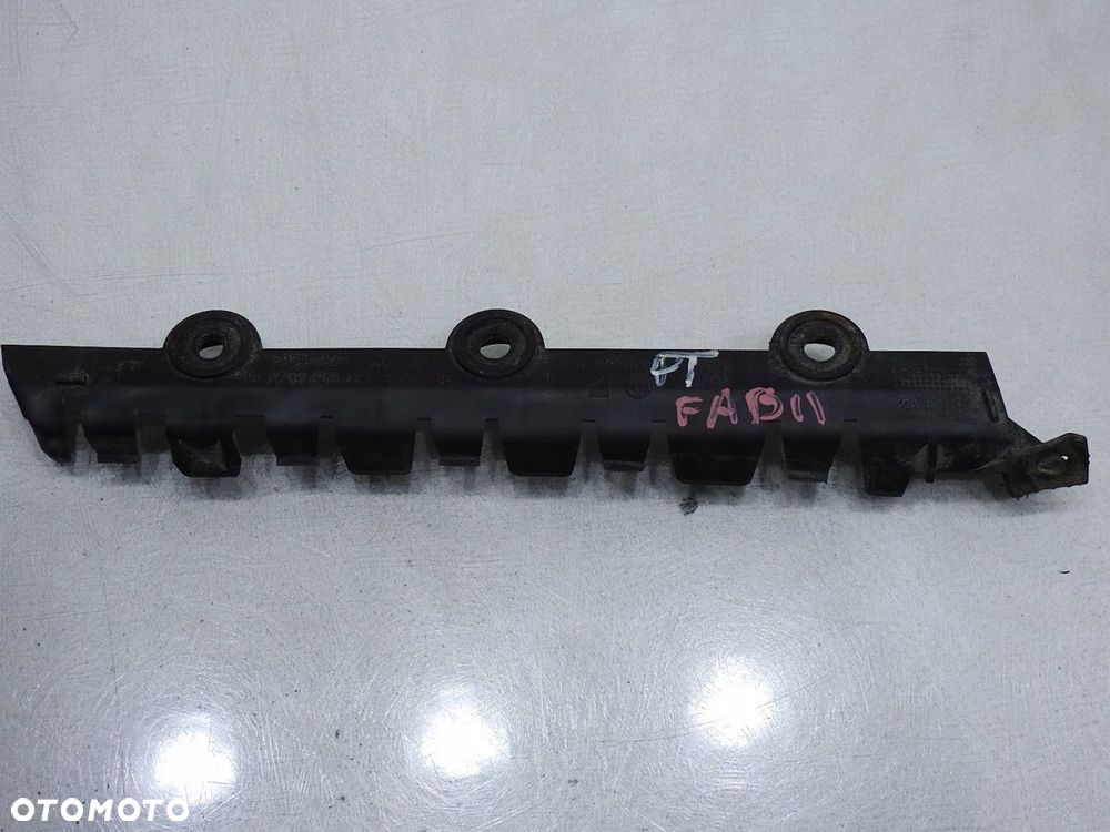 ŚLIZG ZDERZAKA PRAWY TYŁ SKODA FABIA II 5J6807394 - 2