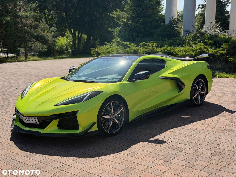Chevrolet Corvette - 8