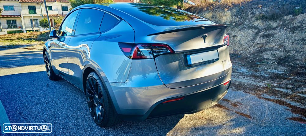 Tesla Model Y Performance Tração Integral - 11