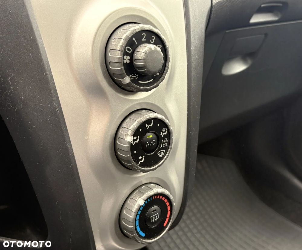 Toyota Yaris 1.3 Sol MM - 15