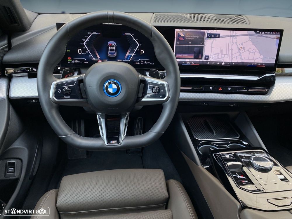 BMW 530 e Pack Desportivo M - 6