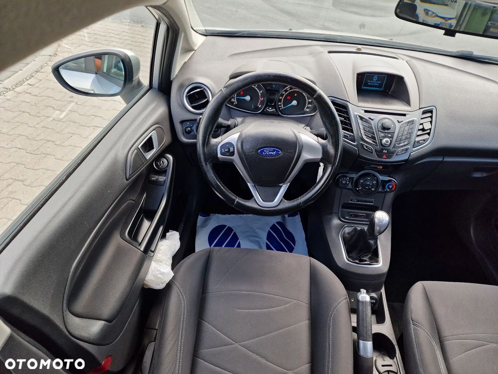 Ford Fiesta 1.0 EcoBoost Titanium - 21