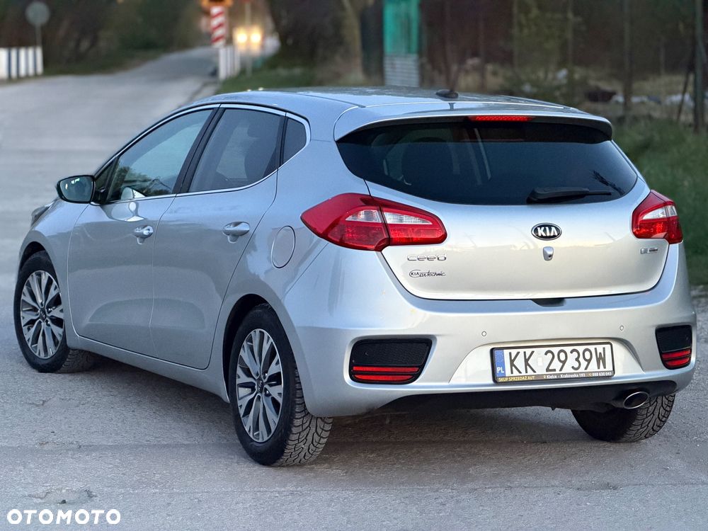 Kia Ceed 1.6 CRDi L - 6
