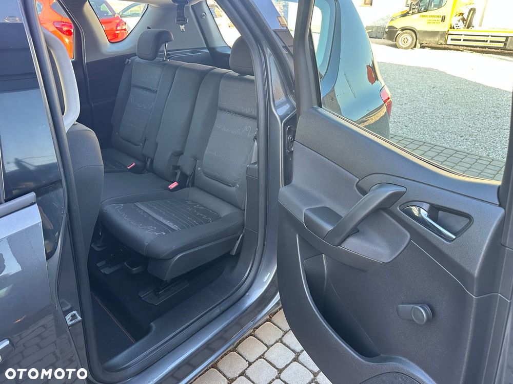 Opel Meriva 1.4 T Essentia S&S - 8