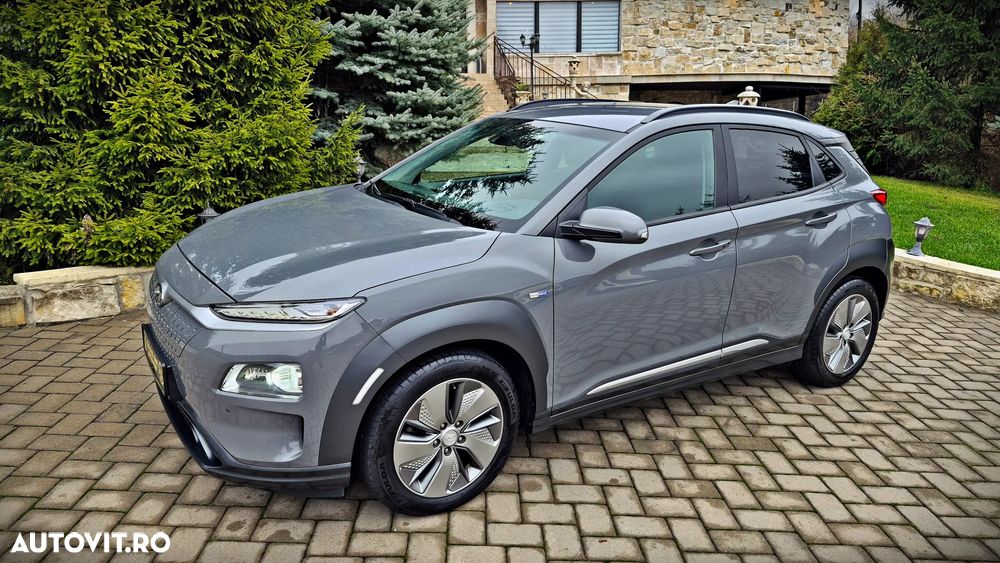 Hyundai KONA EV Premium - 24