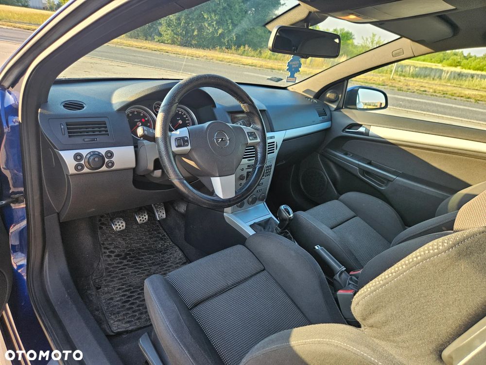 Opel Astra 1.6 T Sport - 40