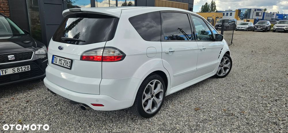 Ford S-Max - 17