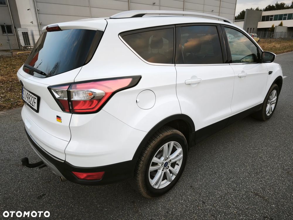 Ford Kuga 1.5 EcoBoost 2x4 Titanium - 9