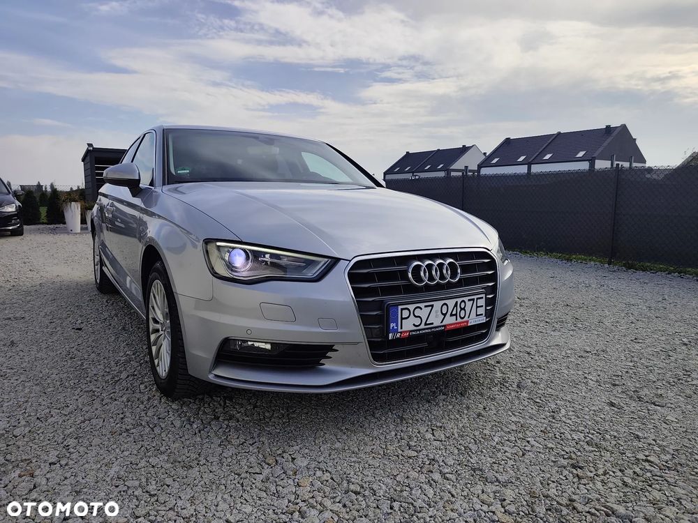 Audi A3 Limousine 1.4 TFSI S tronic Ambiente - 2