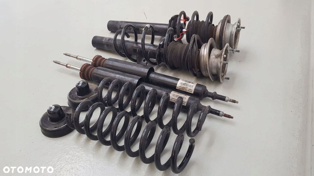 BMW M135 SAUBER EDITION ZAWIESZENIE KPL ORG IGŁA - 1