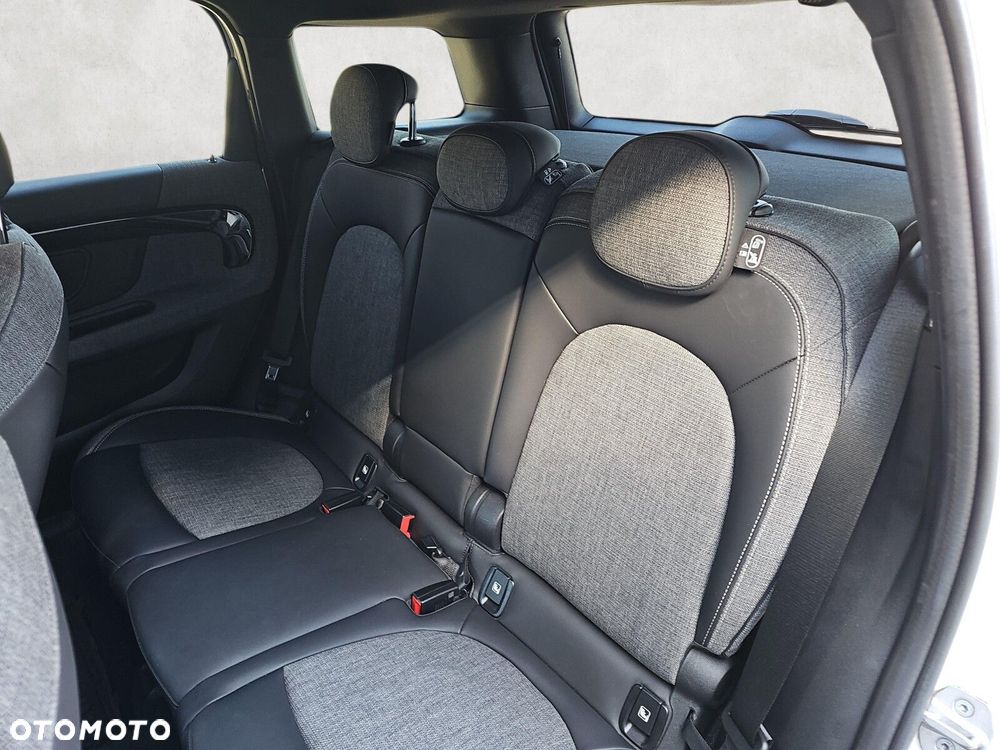 MINI Countryman - 24