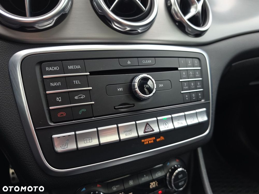 Mercedes-Benz GLA 220 4-Matic - 17