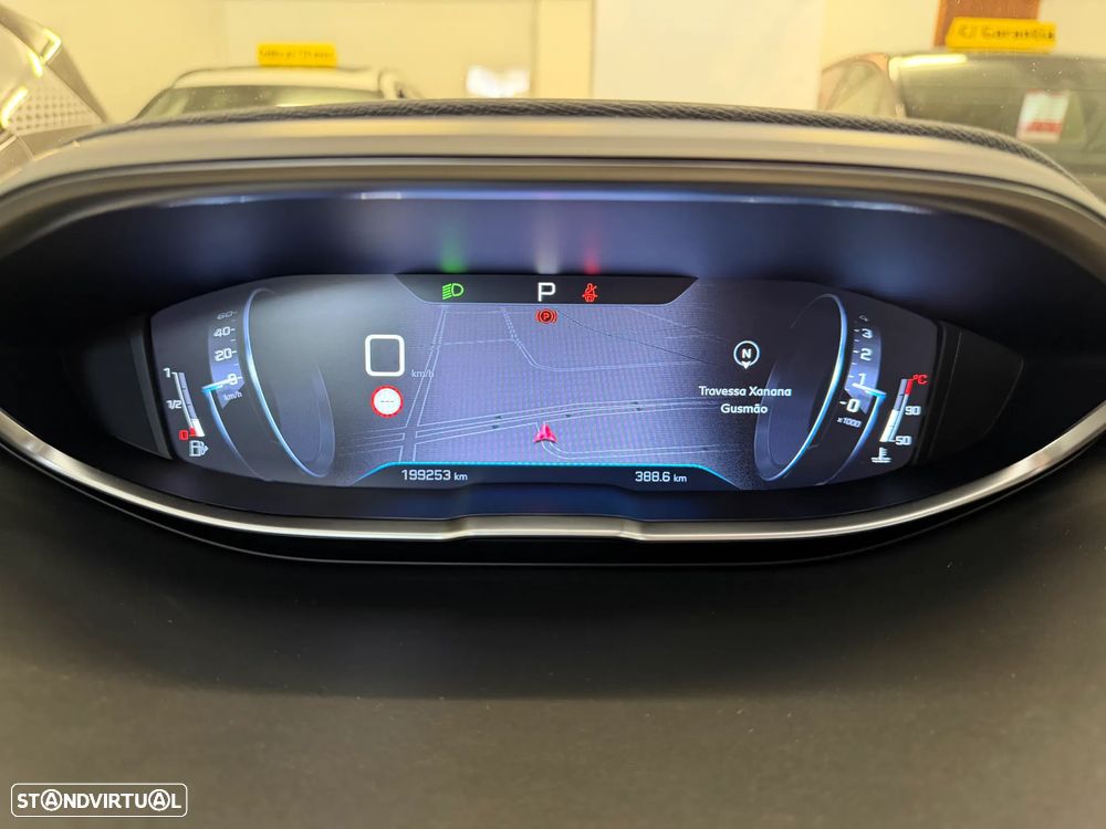 Peugeot 3008 1.6 BlueHDi Allure EAT6 - 21