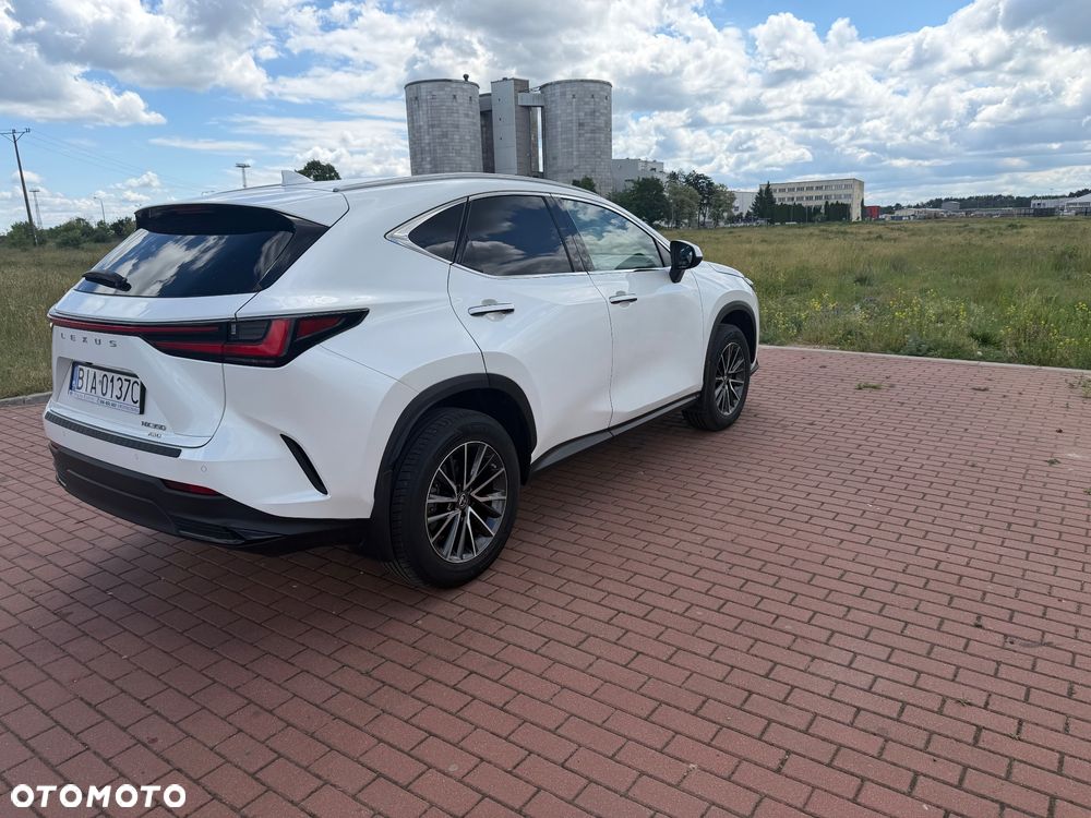 Lexus NX - 2