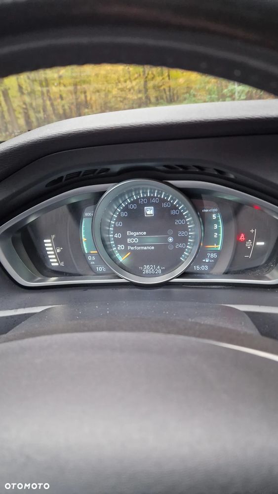 Volvo V40 D4 Drive-E Momentum - 18