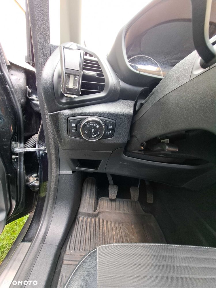 Ford EcoSport - 4