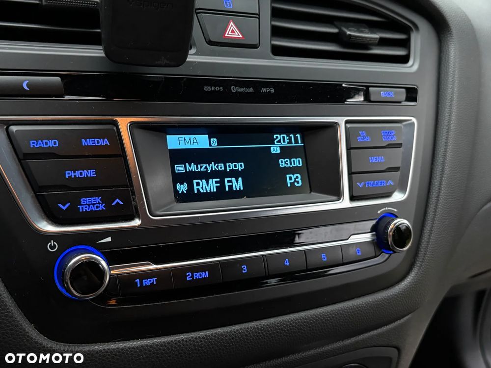 Hyundai i20 - 20