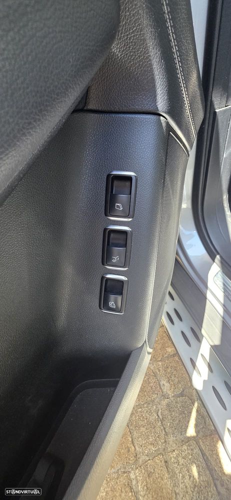 Mercedes-Benz GLS 350 d 4-Matic - 24