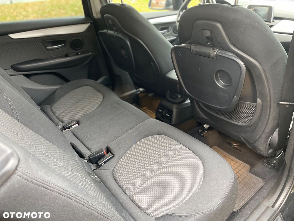 BMW Seria 2 216d GT - 15