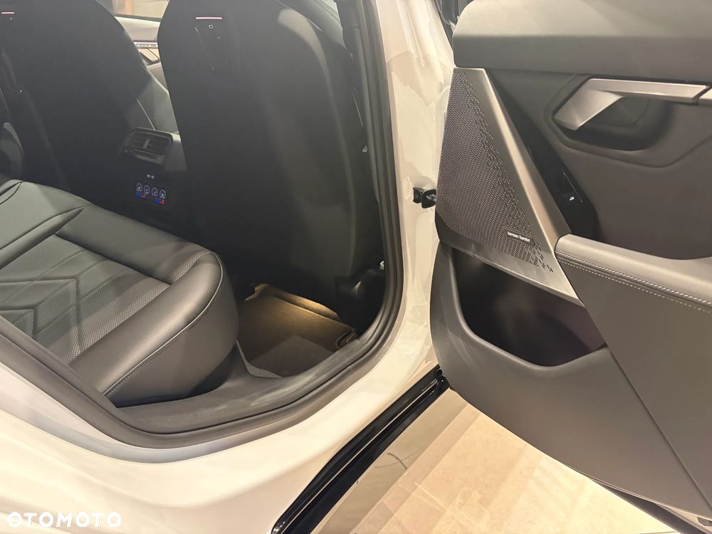 BMW Seria 5 520d mHEV M Sport - 16