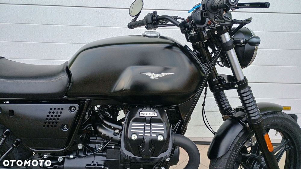 Moto Guzzi V7 - 35