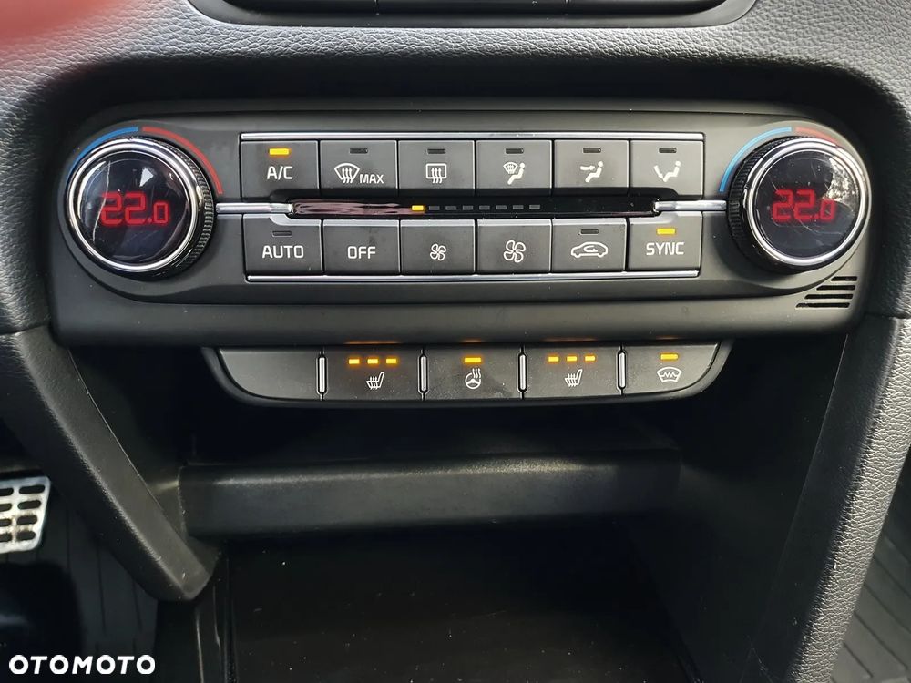 Kia Ceed 1.4 T-GDI L Business Line - 18