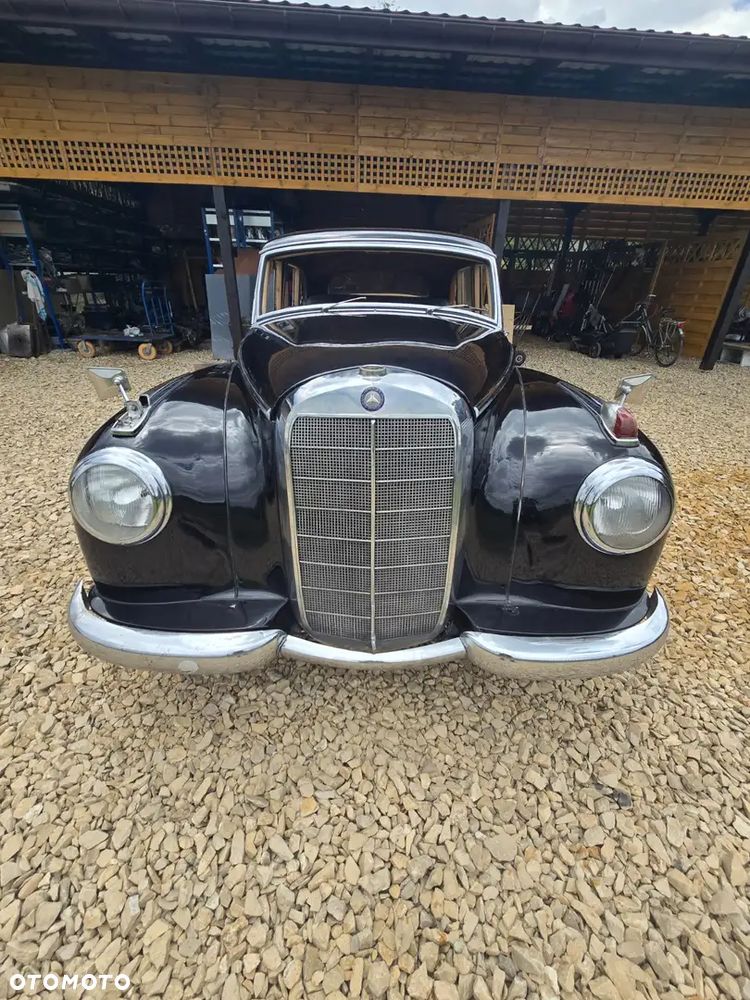 Mercedes-Benz Inny - 1