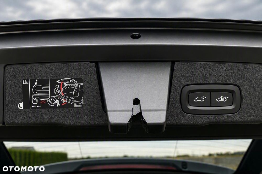 Volvo XC 60 B4 D Geartronic RDesign - 34