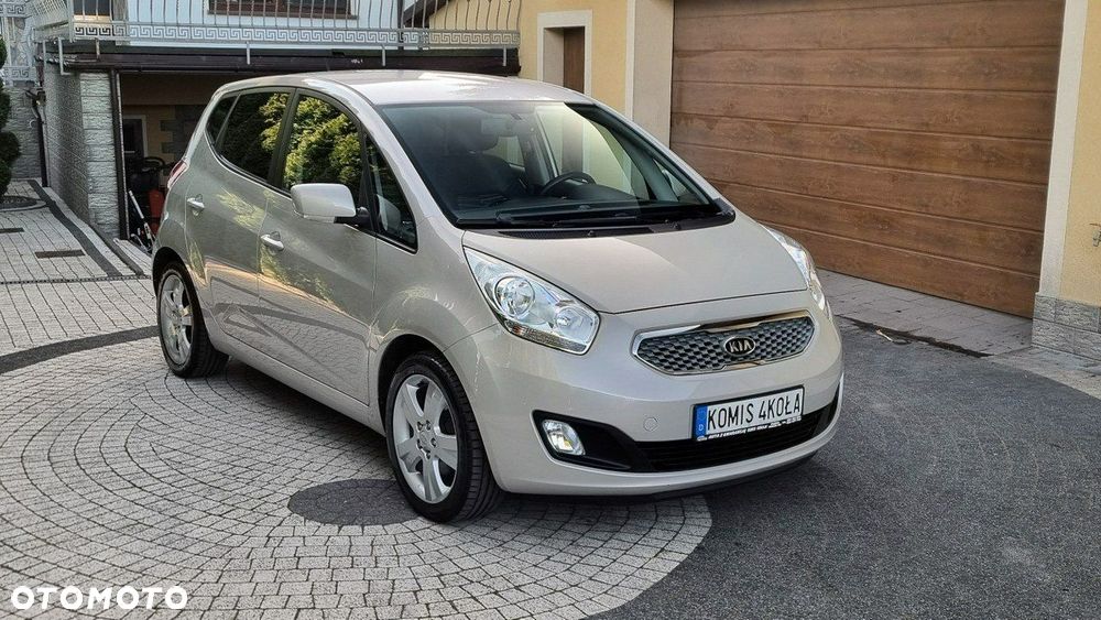 Kia Venga - 8