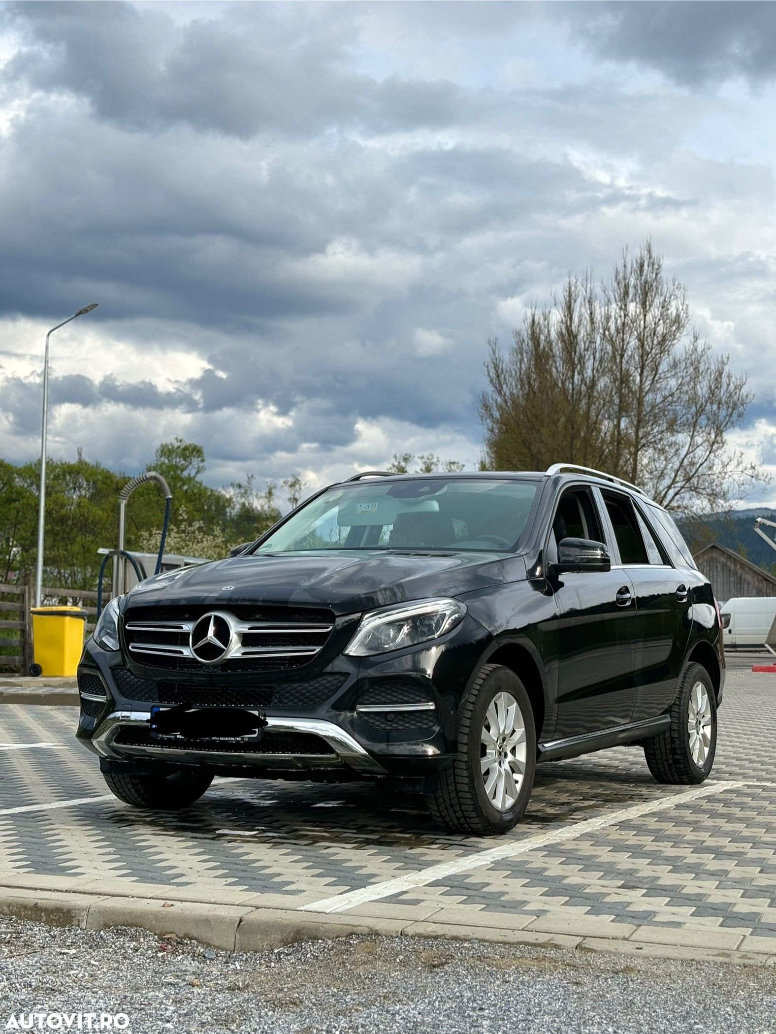 Mercedes-Benz GLE 350 d 4MATIC - 1