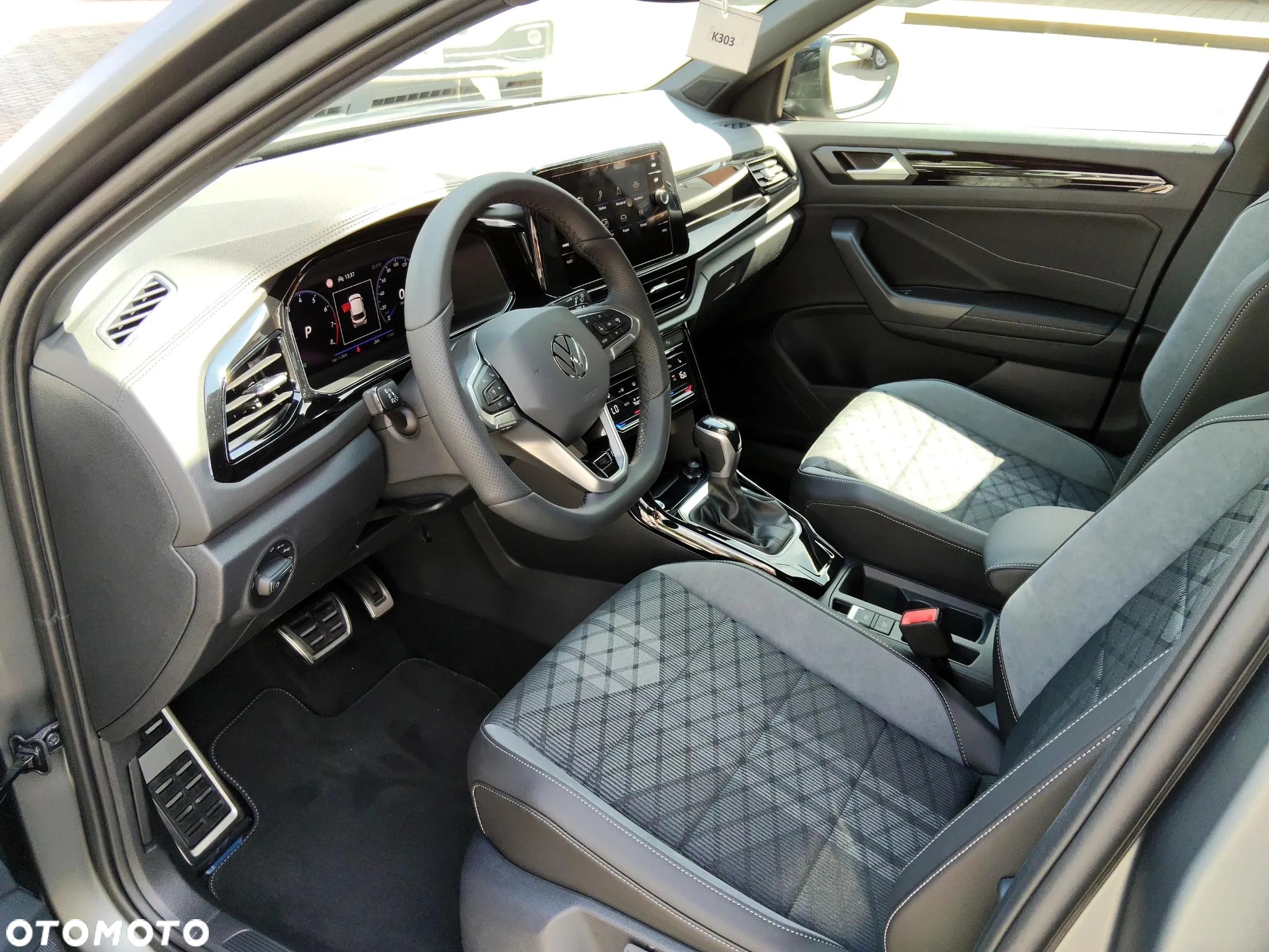Volkswagen T-Roc 1.5 TSI R-Line Plus DSG - 9