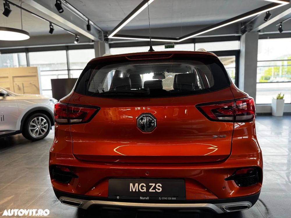 MG ZS - 4