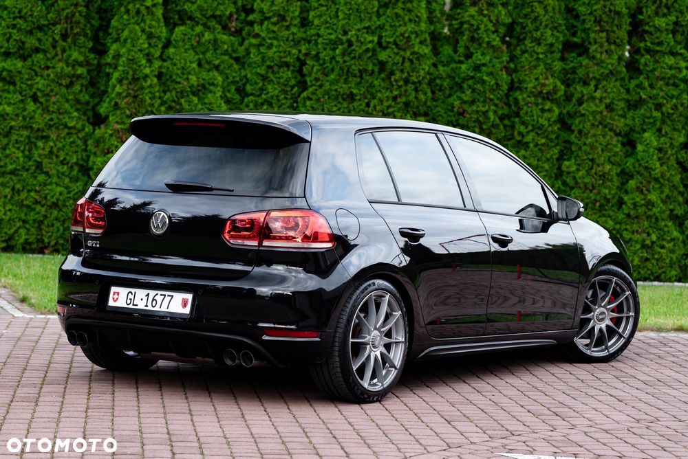 Volkswagen Golf 2.0 GTI - 14