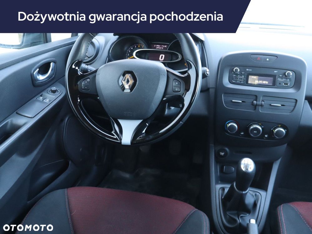 Renault Clio - 9