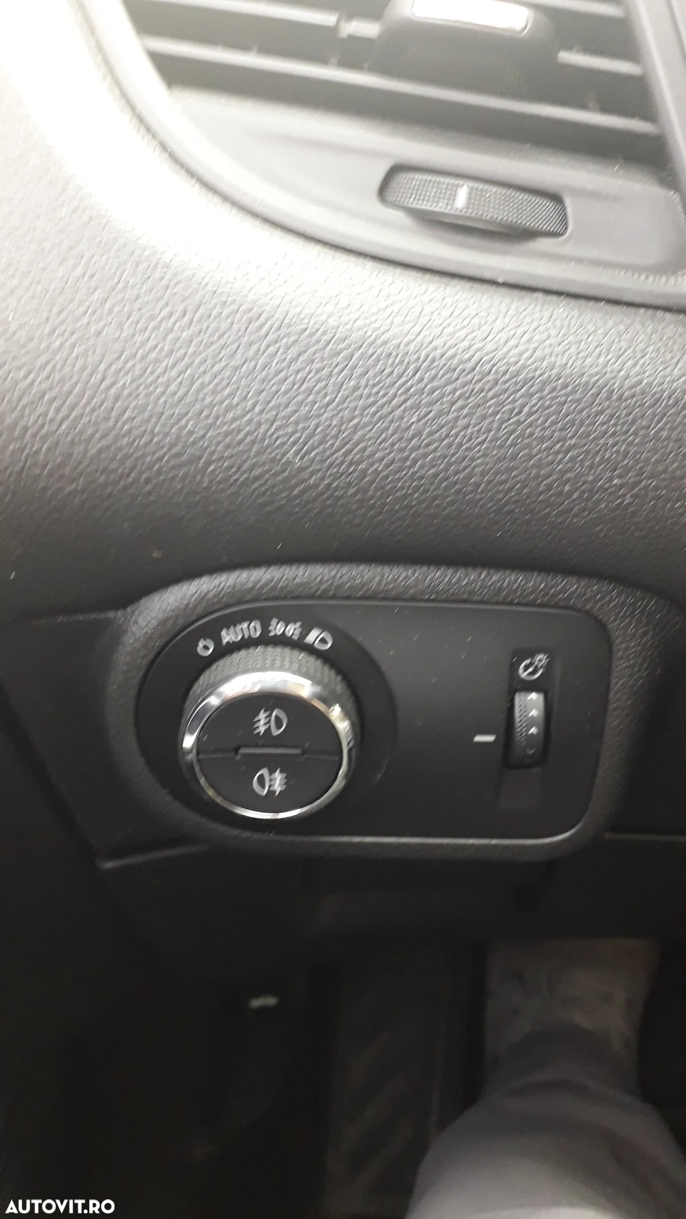 Opel Zafira - 10
