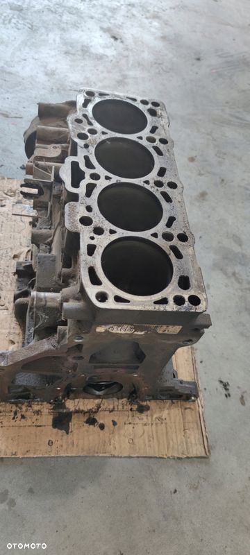 BLOK SILNIKA AUDI A4 B7 A6 C6 2.0 TDI BLB 03G021A - 6