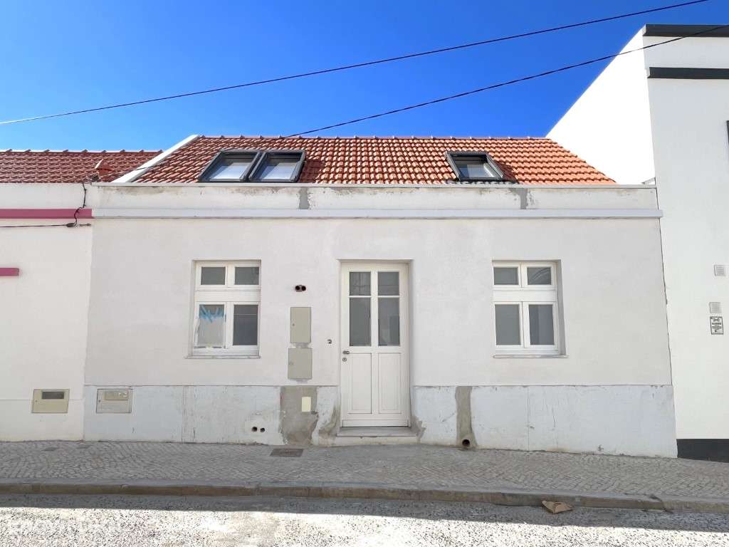 Moradia no Centro Histórico perto das belas praias de Peniche - Grande imagem: 2/21