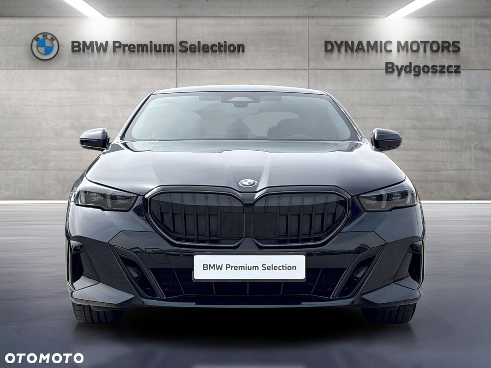 BMW Seria 5 520d xDrive mHEV M Sport - 10