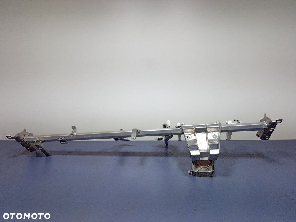 CLS W218 STELAŻ WZMOCNIENIE DESKI KOKPITU A2186800055 - 2