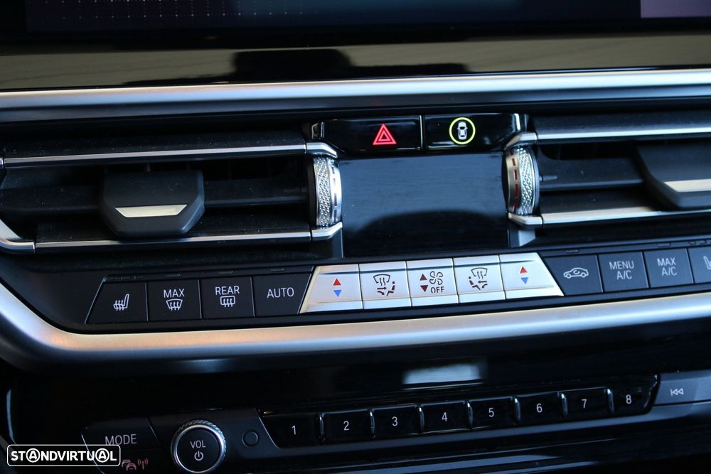 BMW iX3 M Sport Impressive - 27