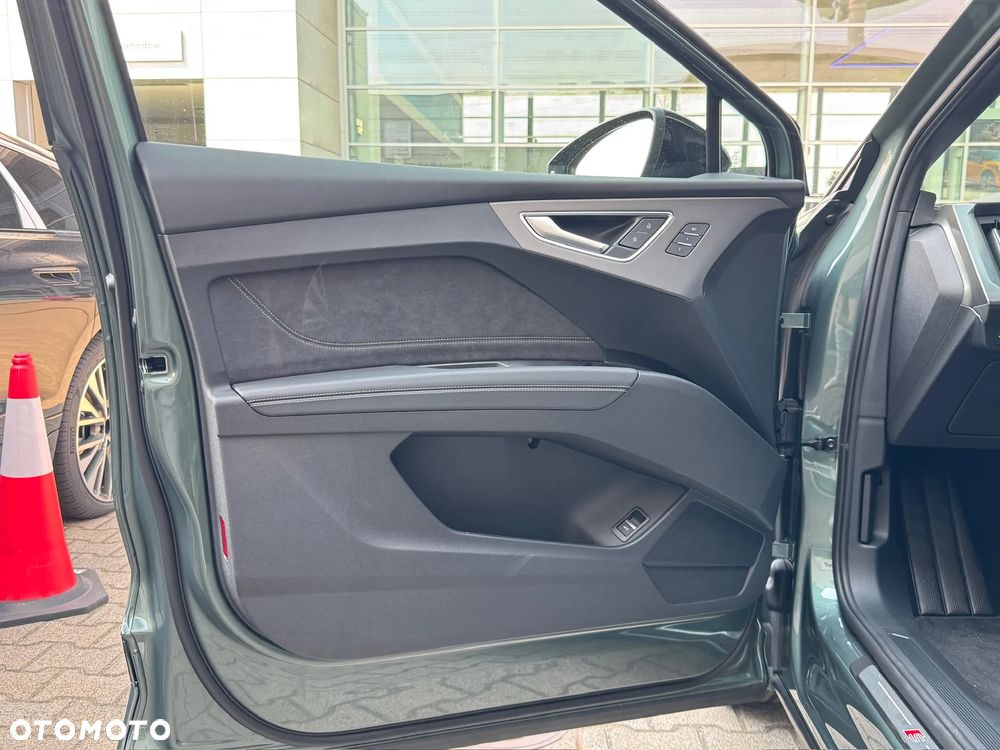 Audi Q4 e-tron 82kWh Performance - 12