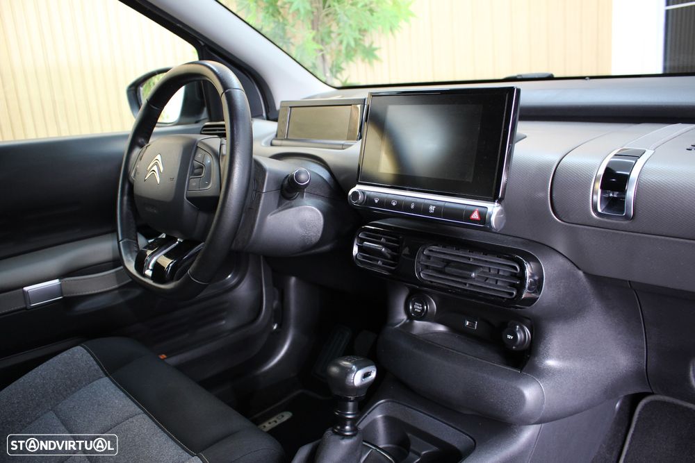 Citroën C4 Cactus 1.2 PureTech Shine - 29