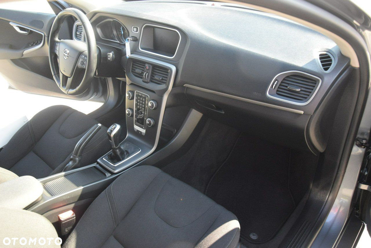 Volvo V40 D2 Drive-E Kinetic - 19
