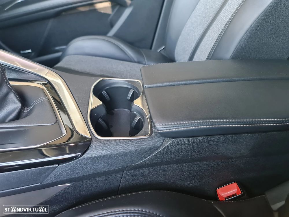 Peugeot 3008 1.6 BlueHDi GT Line Grip Control - 24